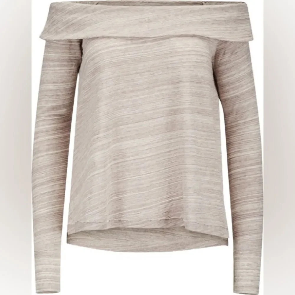 NWT O’Neill Lhani - Women’s Size Medium Off shoulder Long sleeved top